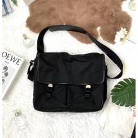 ราคา [ใช้โค้ดลด 30% ได้/ส่งฟรี] มือสอง Prada Messenger Bag Re-Nylon สีดำ ขนาด 14 นิ้ว ของแท้100% (29674154003)