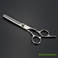 ราคา กรรไกรซอยผม Smith Chu 6.5นิ้ว (แบบอย่างดี) ผลิตจาก ญี่ปุ่น hair clipper กรรไกรตัดผม พร้อมส่งอยู่ไทย (3039004087)