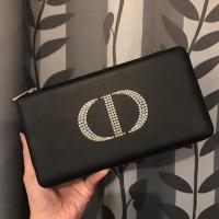 ราคา กระเป๋าChristian dior สำหรับใส่เครื่องสำอางค์หรือของกระจุกกระจิก (4628320882)