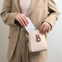 ราคา (เหลือ6xx โค้ด30%)DTALES Moshi กระเป๋าหนังแท้ Double Zip Phone Bag กระเป๋าสะพาย หนังวัวแท้ นุ่มนัวมือ ใส่โทรศัพท์ (19251847483)