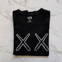 ราคา Used uniqlo Kaws x Sesame street (8148253498)