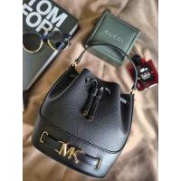 ราคา MICHAEL KORS กระเป๋าหนังแท้ทรงจีบ มือสอง like new แท้ พร้อมสายพาดบ่า (41657281121)