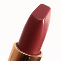 ราคา [ของแท้พร้อมส่ง]Bond Girl-Charlotte Tilbury Matte Revolution Lipstick สีBond Girl (220705754)