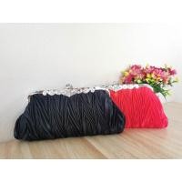 ราคา มีสินค้าพร้อมส่ง กระเป๋าออกงาน กระเป๋างานราตรี กระเป๋าคลัทช์ผ้าพรีท ผ้าดีงานสวย OK013 (18572224290)