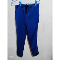 ราคา กางเกงวอร์มสีน้ำเงินมีแถบ มือสอง (10110676586)