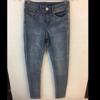 ราคา H&M กางเกงยีนส์ skinny size EU34 เป็น used ค่าสีสวย (5538880682)
