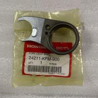 ราคา (1ชิ้น) 24211-KFM-900 ก้ามปูเปลี่ยนเกียร์ WAVE100 (2005) ,WAVE100S (2005) ,WAVE100Z HONDA (40107876479)
