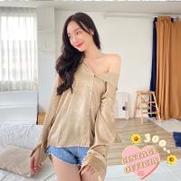 ราคา ส่งต่อ ของใหม่ เสื้อเชิ้ตผ้าเงาซาติน cintage 100% สีทอง อก44" ของแท้ตัดป้ายซักแล้วแล้วค่ะ (14930475571)