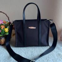 ราคา Everlast แท้ ครอสบอดี้ทรงถัง งานผ้าไนลอนสวยสะอาดใหม่มาก สายยาวเทียบ ซับในสะอาด ขนาด 9.5 กว้าง 5 สูง 7.5 นิ้ว 590 บาท (25043609165)