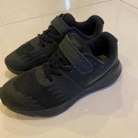 ราคา รองเท้าเด็ก nike แท้มือสองสภาพดี (7042143381)