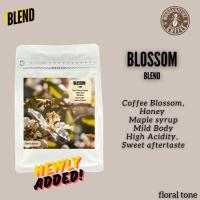 ราคา เมล็ดกาแฟ [BLEND] Blossom Blend # บลอสซั่ม เบลนด์ #:โรงคั่วกาแฟมดแดงไฟ (29664188922)