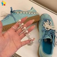 ราคา แฟชั่นเกาหลีเลียนแบบมุกเพทาย พลอยเทียม โซ่รองเท้าหัวเข็มขัดโบว์จี้รองเท้าผ้าใบเสน่ห์รองเท้าอุปกรณ์ตกแต่ง (28411622181)