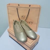 ราคา Shoe Story ไซส์ 37 ส่งฟรี (9213988277)