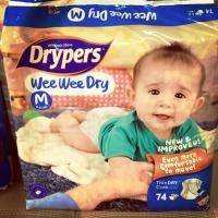 ราคา แพมเพิสราคาถูก Drypers wee wee dry size M 74ชิ้น (664471729)