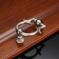 ราคา ยุโรปที่เรียบง่ายเคาะปืนสีดํา-ทอง/เงิน/สีดําหรูหราเคาะโลหะผสมสังกะสีเคาะแหวนประตูเคาะเฟอร์นิเจอร์จับฮาร์ดแวร์ (42300936739)