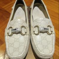 ราคา รองเท้าหนัง gucci แท้ ไซด์39 สภาพดีใหม่มากใส่น้อยมาก (1382482919)