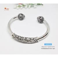 ราคา กำไลข้อมือเงินแท้ 92.5% กำไลหัวบัว-รมดำ ฉลุลายตรงหัวบัวและกลางกำไล (กำไลโปร่งหนา ไม่ตัน ขยายไม่ได้) HAN0150 (3817237100)