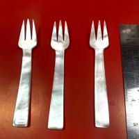 ราคา ซ้อมผลไม้ 5นิ้ว ทำจากเปลือกหอยมุกทะเล (42419477531)