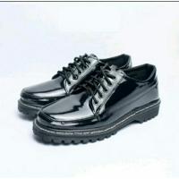 ราคา OXFORD CASUAL STRAPS รองเท้าหนังผู้ชาย POOFEL (43010790541)
