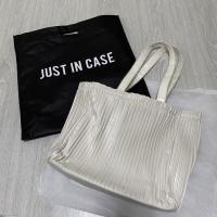 ราคา กระเป๋า Just in case สีครีม รุ่น Limited ส่งฟรี (10360441996)