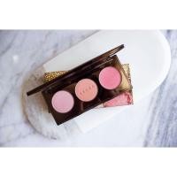 ราคา Becca blushed with light palette ( limited edition) (281005747)