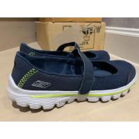 ราคา Skechers สลิป ออน เบามาก Skechers สลิป ออน เบามาก (3420680028)