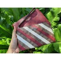 ราคา (ผ่อน0%)10เดือน พร้อมส่งไทยกระเป๋าคล้องมือลายใหม่ Coach ใบใหญ่ ลายใหม่ล่าสุด 1 ซิบ ของแท้จาก USA (5377099059)