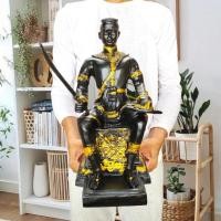 ราคา NMT8 พระนเรศวรมหาราช ประทับนั่งถือดาบ และถือหมวก สูง15นิ้ว องค์ใหญ่มาก งานเรซิ่นสีนิลดำทาทอง ผ่านพิธีปลุกเสกแล้ว (19191554973)