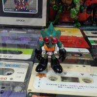 ราคา โมเดลมือสอง แขนโต kamen rider : Amazon สภาพดี ความสูงประมาณ 6cm. สินค้าจากตู้ญี่ปุ่น (26141255706)