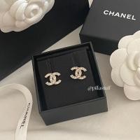 ราคา [พร้อมส่ง] New Chanel CC Earrings 1.5 cm อะไหล่ทอง (24829683487)