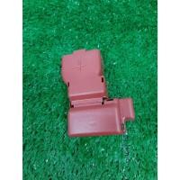 ราคา ฝาปิดขั้วแบตเตอรี่ NISSAN NAVARA D40,NISSAN MARCH K13 24345-7992A (เป็นอะไหล่แท้NISSAN) (27636621449)