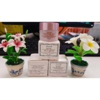 ราคา [มีโค้ดลด100฿ NEWNI95] Fresh ROSE Deep Hydration Face Cream 7ml. (with box) (970653391)