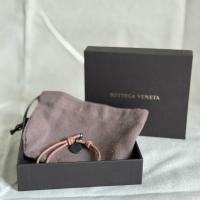 ราคา ส่งต่อ Bottega Veneta Leather Double Band Bracelet กำไลข้อมือหนัง bottega (26027235892)
