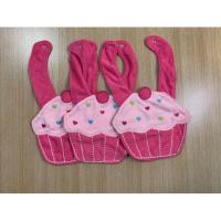 ราคา ผ้ากันเปื้อนเด็ก รูปทรงน่ารัก Carter’s ลายคัพเค้ก (5554707892)