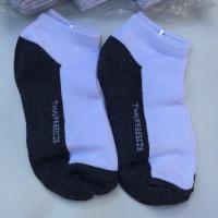 ราคา ถุงเท้านักเรียน ข้อสั้น พื้นดำ FREE SISE (11608237547)