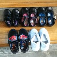 ราคา มือสอง!! รองเท้านักเรียนเด็กอนุบาล (1435068417)