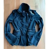 ราคา Superdry ของแท้ 100% ✨เสื้อกันหนาวผู้หญิง มือสองสภาพ 90% (10129200538)