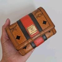 ราคา ⛔MCM แท้⛔ กระเป๋าสตางค์ สภาพดี (19251394808)