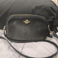 ราคา [มือสอง] Coach กระเป๋าสะพายข้างขนาดเล็ก หนัง สีดำ (28773939644)