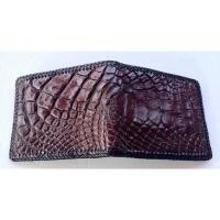 ราคา Huncroc กระเป๋าสตางค์หนังจระเข้แท้ ส่วนท้องขา ถักขอบ สีน้ำตาล ฟรีพวงกุญแจหางจระเข้ (27122891870)