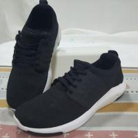 ราคา Prospecs รองเท้าผ้าใบ มือสอง สีดำ size: 37 ยาว 23.5 cm#51 (24621843928)