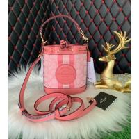 ราคา MINI DEMPSEY BUCKET BAG IN SIGNATURE JACQUARD WITH STRIPE AND COACH PATCH (12789645517)