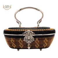 ราคา กระเป๋าย่านลิเภาเกรดพรีเมี่ยมลายS หูเงินตัวล็อคหัวใจ (29414173690)