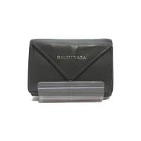ราคา Balenciaga Bi-fold Wallet Papier Grey Direct from Japan มือสอง (26463225034)