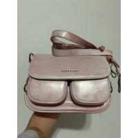 ราคา Charles & Keith letitia front flap crossbody light pink (27279072956)