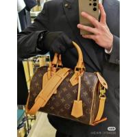 ราคา Louis Vuitton สไตล์ใหม่ Speedy P9 Bandouliere ขนาด 25 cm สำหรับ 여성 เป็นคลัทช์ และสามารถปรับใช้เป็นกระเป๋าคาดเอวได้ (42566139424)