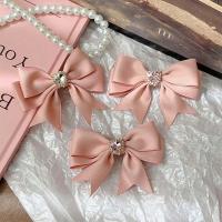 ราคา [PS-พร้อมส่งในไทย- 2 ตัว] กิ๊บติดผมแฟชั่นเกาหลีสีชมพู งานเพชรหัวใจ ขนาด 8 cm. เพชรวิบวับ กิ๊บสีชมพู ไม่กินเส้นผม งานหรู (28575436477)