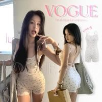 ราคา Vogueพร้อมส่ง ชุดมินิจั๊มสูท ลายดอกไม้ สีชมพู ทรงรัดรูปผ้านิ่มใส่ง่าย (FY9981) (29992130433)