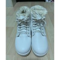 ราคา ส่งต่อมือ 1 ราคาขาดทุน รองเท้าบู๊ทกันน้ำลุยหิมะ สีขาวบุขนนุ่ม ไซส์ 37 (2012970966)