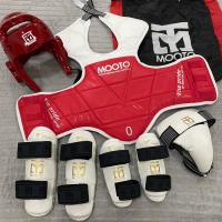 ราคา ชุดเกราะทั้งชุด MOOTO PROTECTOR SETS ทั้งกระเป๋า เกราะ สนับแขนขา หมวก กระจับ ชุดเกราะเทควันโด ชุดป้องกัน เกราะเทควันโด (23620016020)